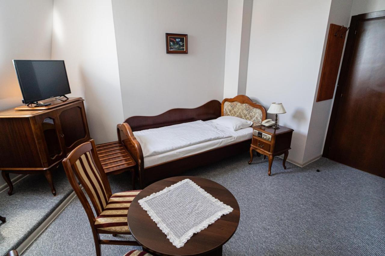 Hotel Polonia Stary Toruń Exteriör bild